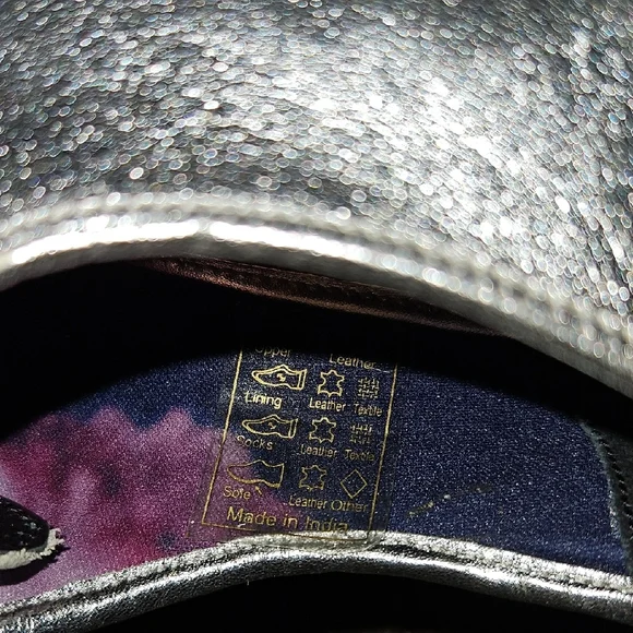 Ted Baker Silver Oxford Shoes with Pink Laces - Picture 8 of 11